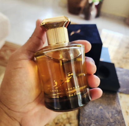 Luxury Secent Pure Oud" de la marca "ZARRE"